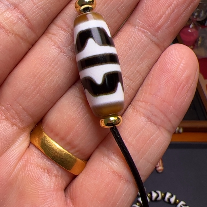 未镶嵌颈饰玛瑙/玉髓