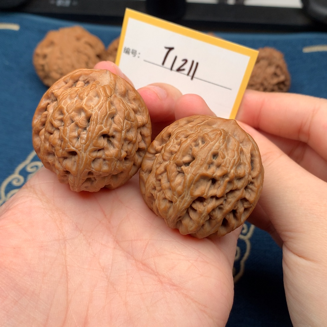 把件文玩核桃39红锦鲤 1211