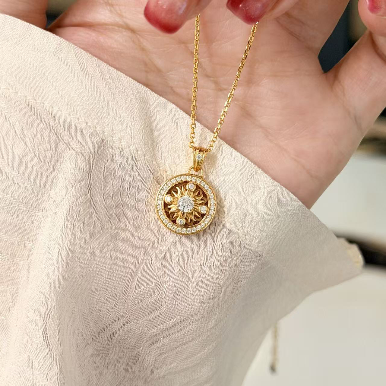 坠链均925银 太阳图腾纯银电镀18k金项链 