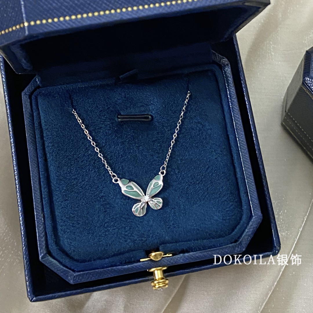 坠链均925银 蝶光项链蓝色灵动蝴蝶森系极光荧光海送闺蜜生日礼物