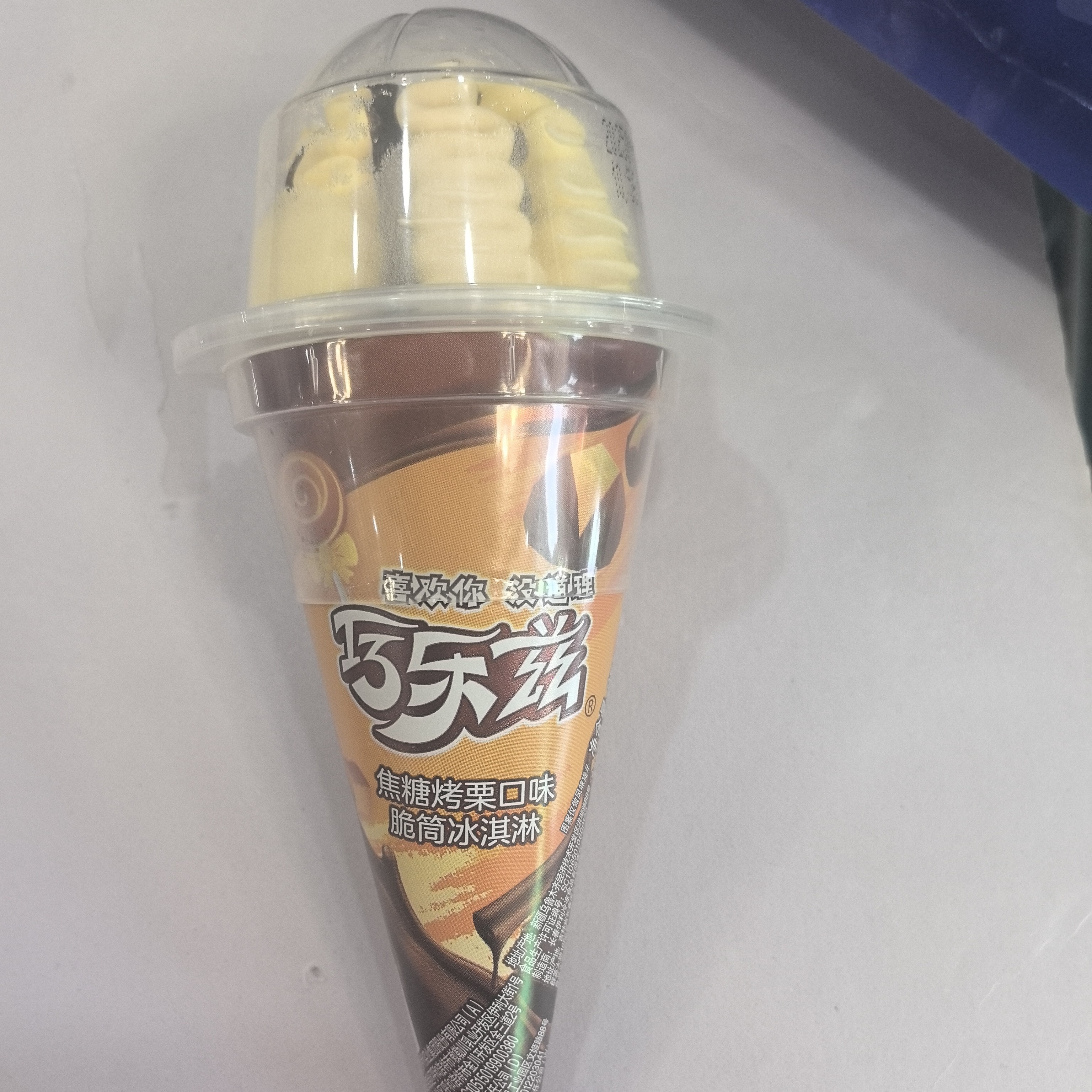 伊利巧乐兹焦糖烤栗口味脆筒