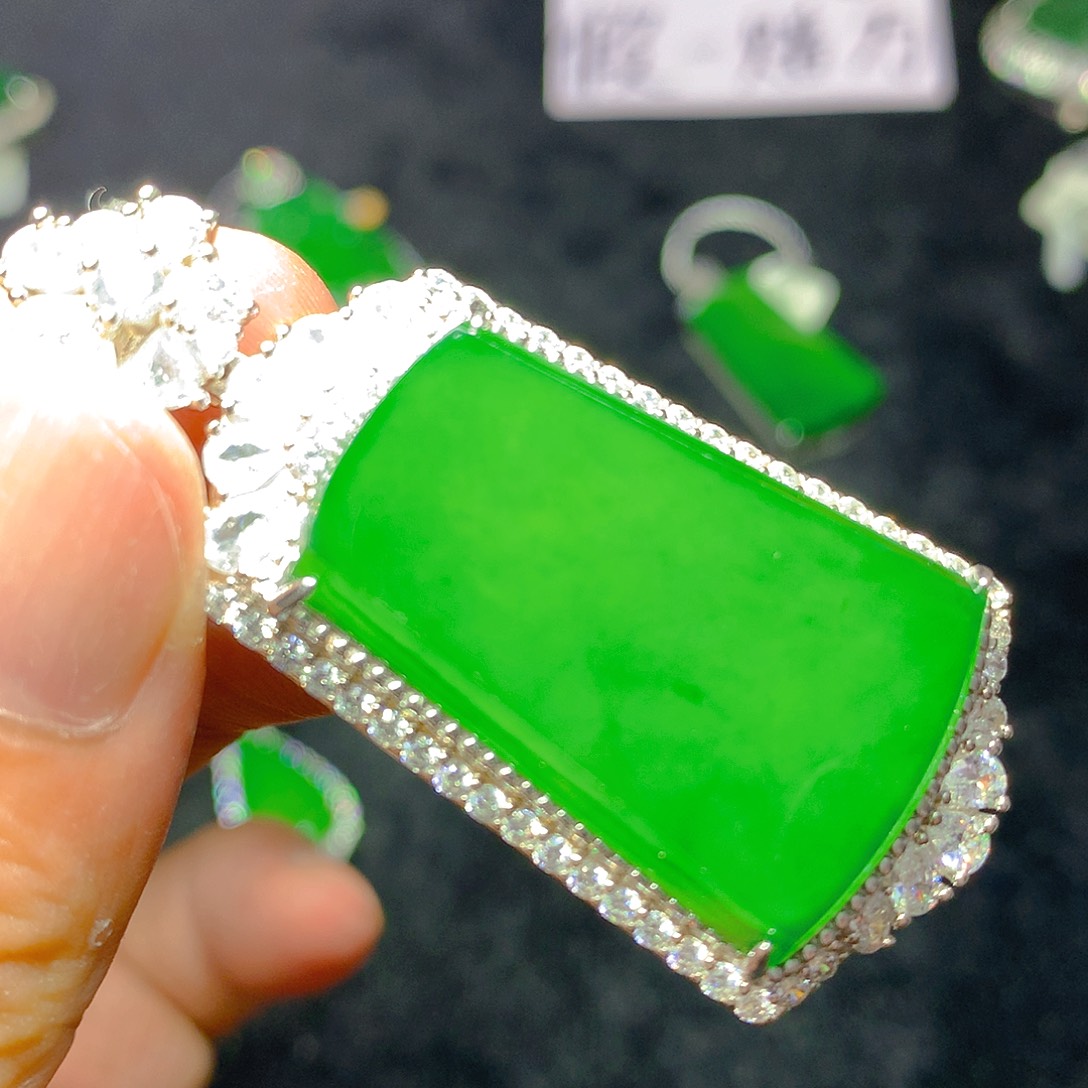 翡翠银S925镶嵌颈饰我