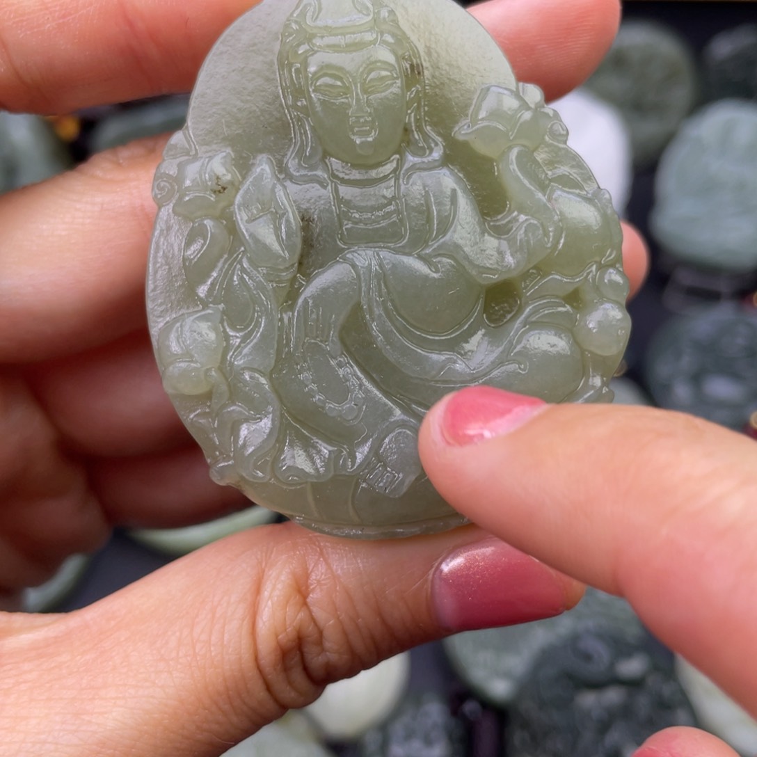 和田玉颈饰未镶嵌