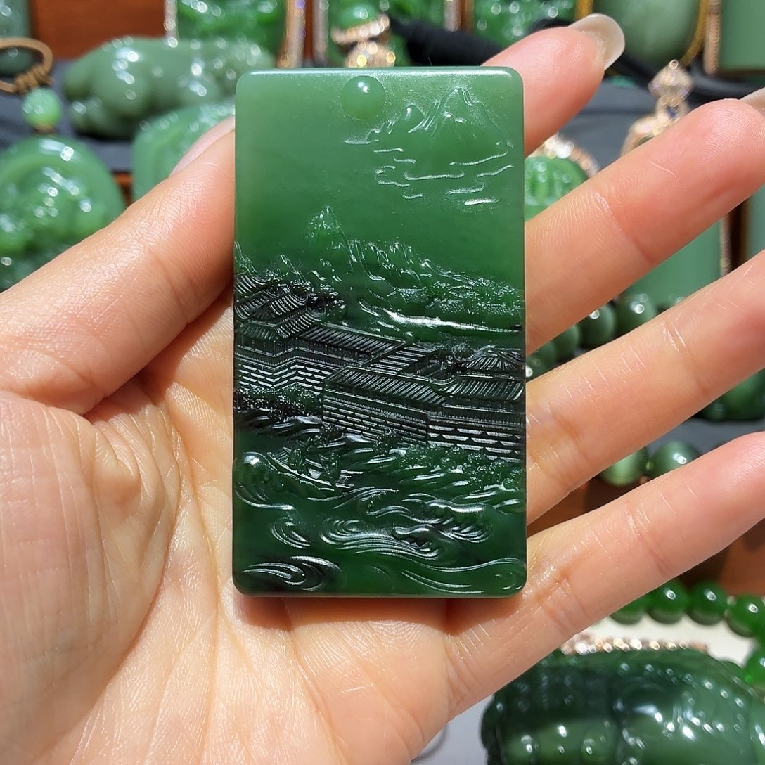 隆***锵和田玉（碧玉）未镶嵌颈饰