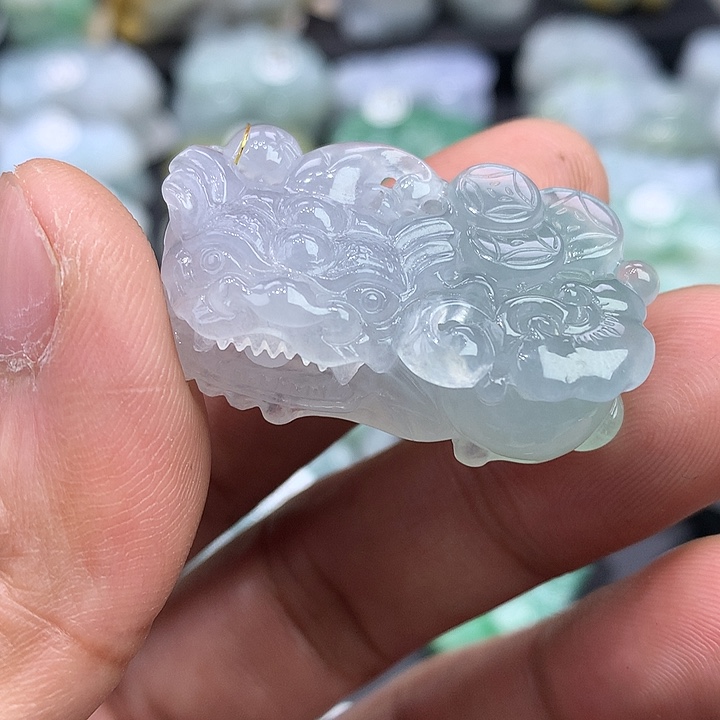 翡翠未镶嵌颈饰天然缅甸翡翠貔貅吊坠