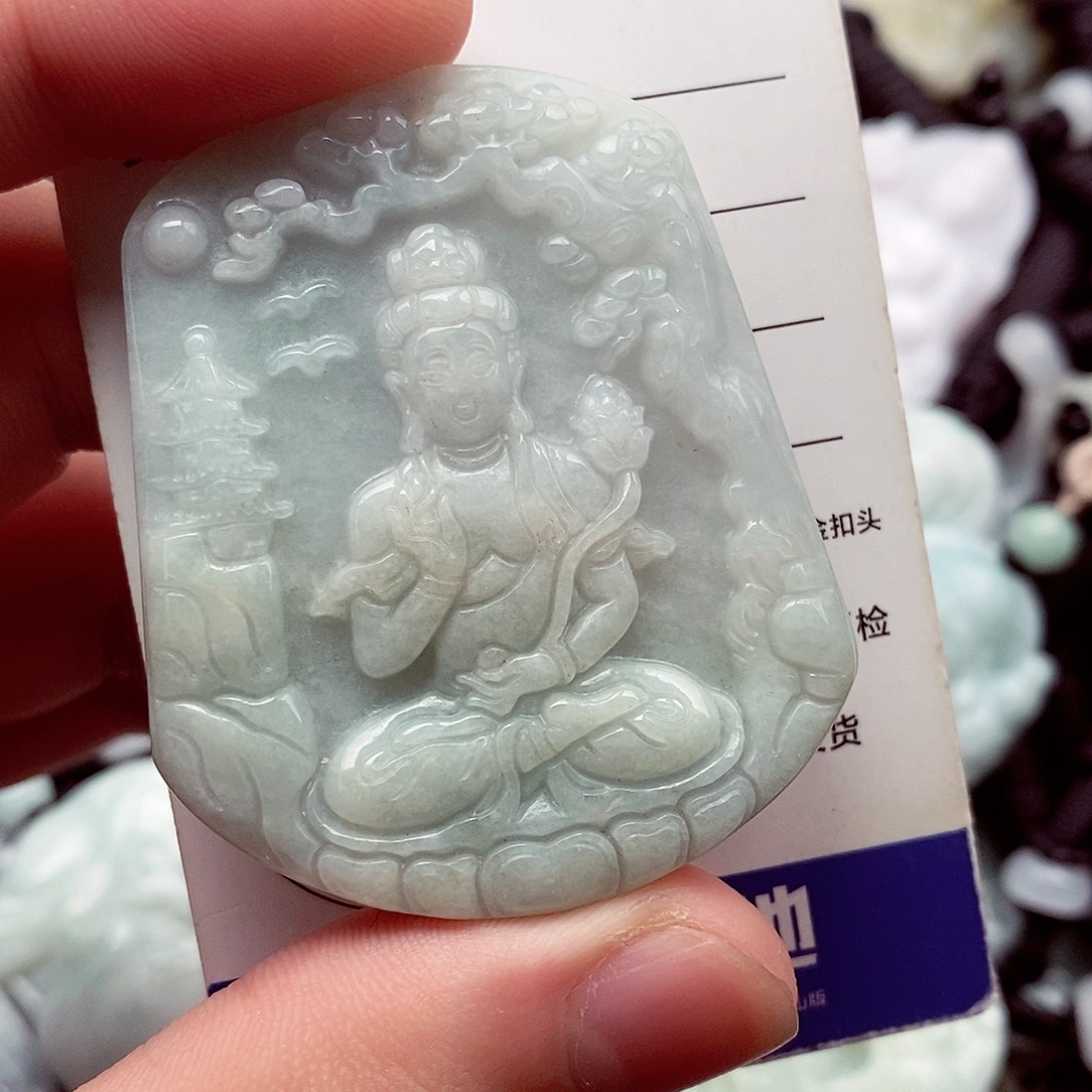 翡翠未镶嵌颈饰翡翠