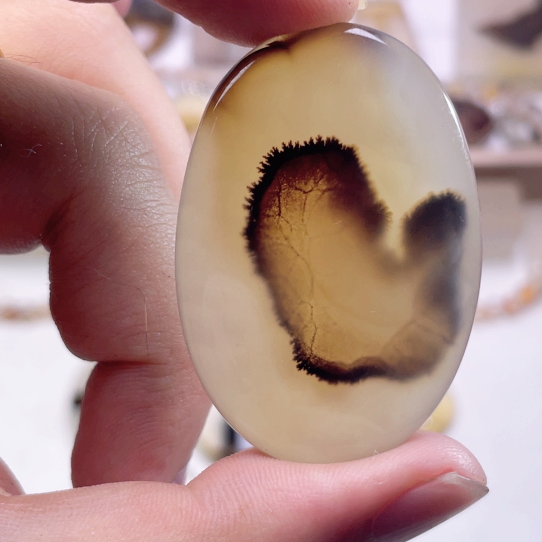 玛瑙/玉髓颈饰合金