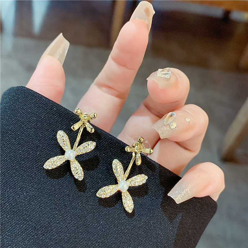 铜合金耳饰 164新款爆款超仙爆闪两戴花花气质耳钉精致百搭时尚
