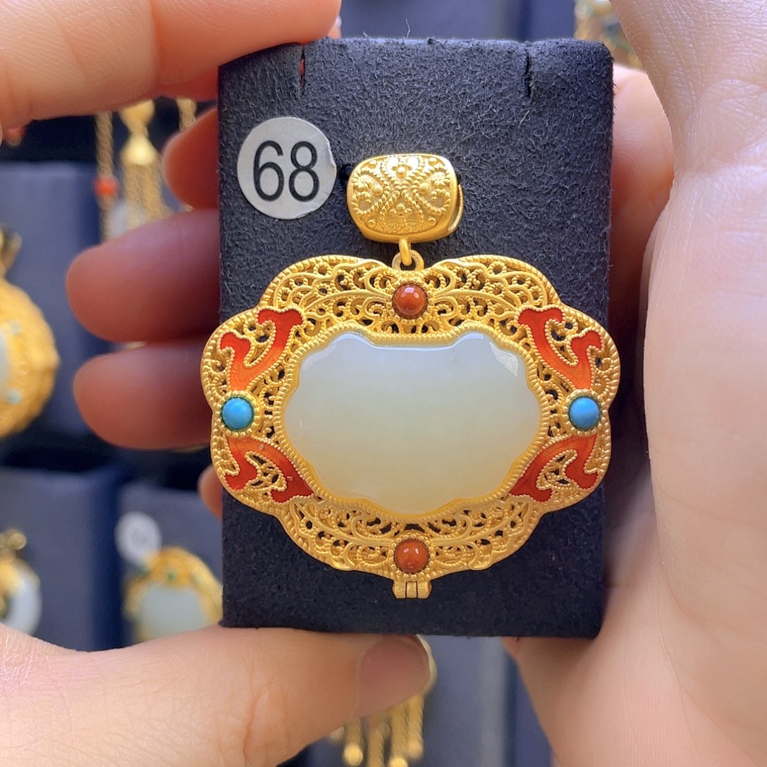 和田玉颈饰银S925镀金镶嵌