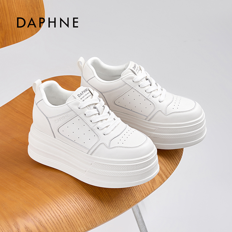 达芙妮头层牛皮小白鞋2025新款厚底冬季休闲百搭增高小个子女鞋J