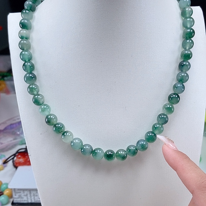 翡翠颈饰未镶嵌项链