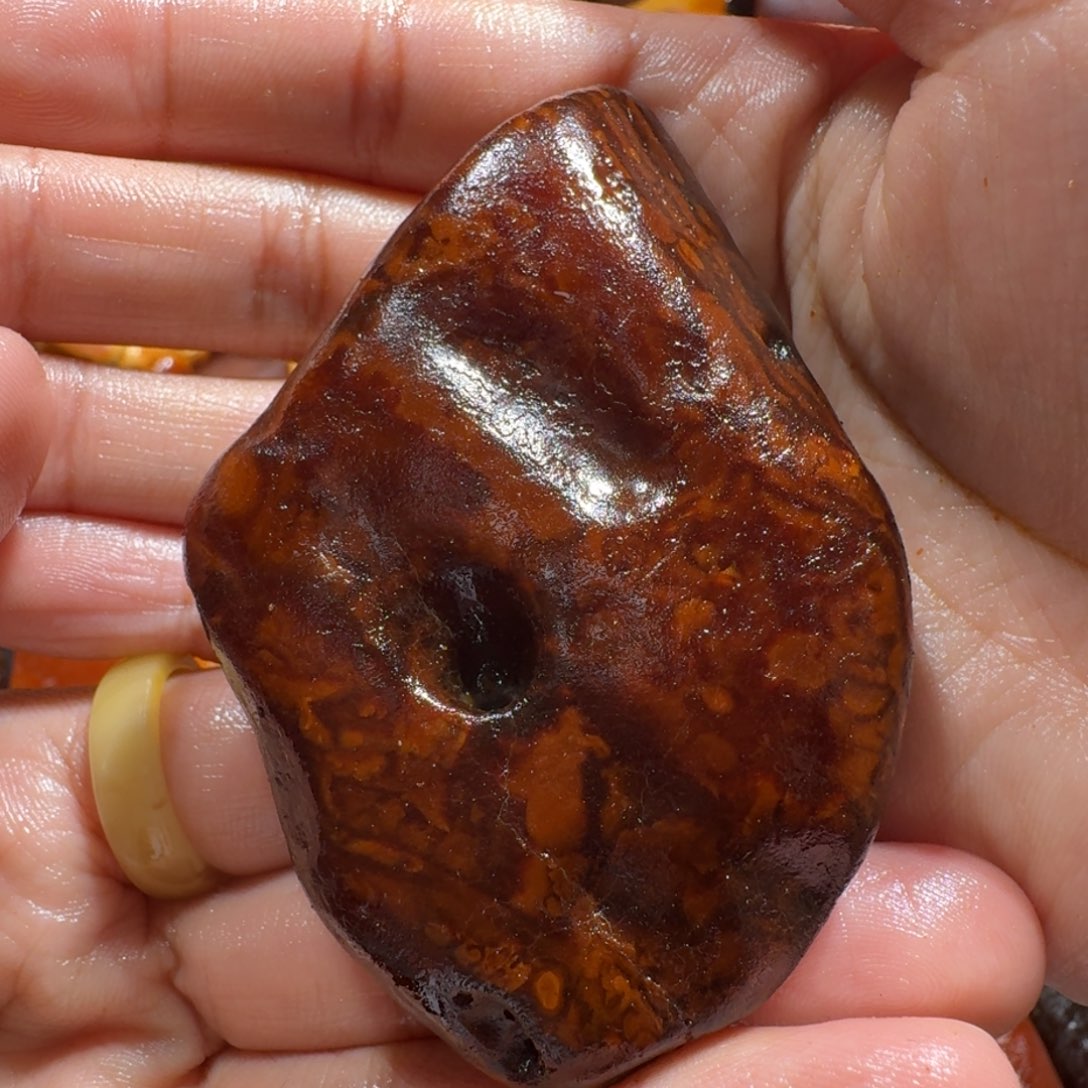 定制琥珀未镶嵌定制