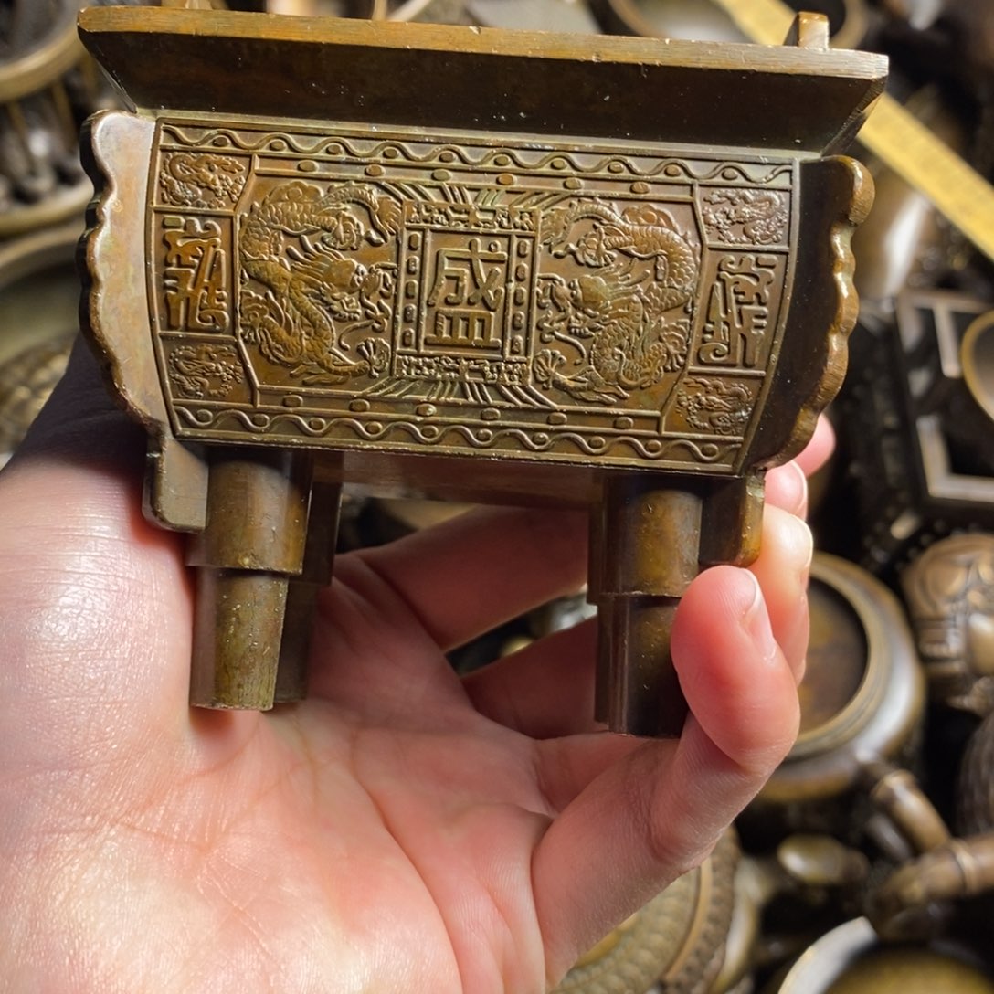 精美铜器做工精良