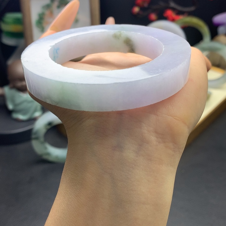 定制翡翠未镶嵌翡翠手镯