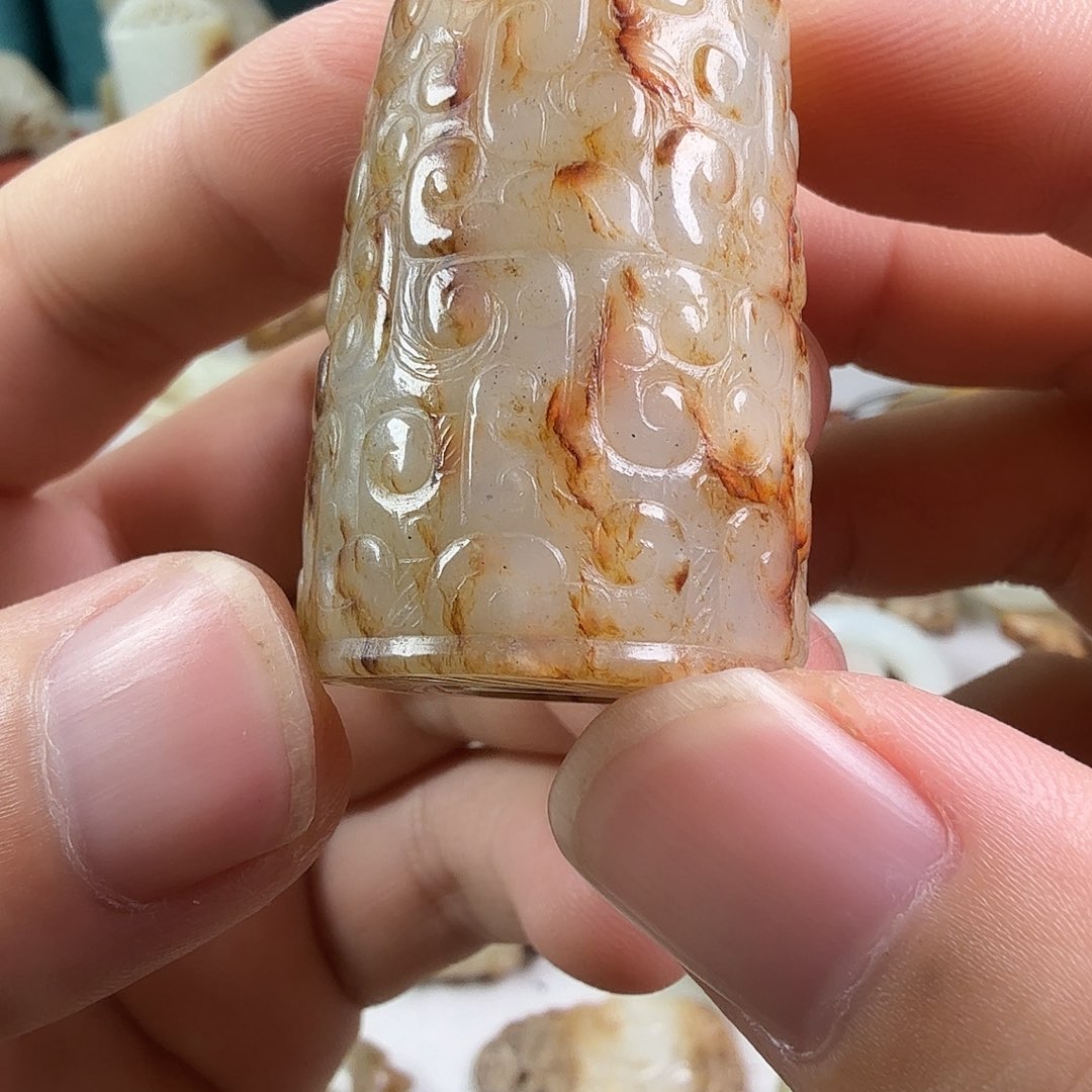 白***腐和田玉（糖玉）未镶嵌手链