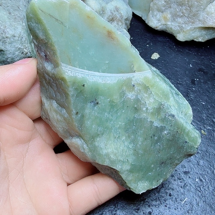 未镶嵌和田玉（糖玉）珠宝奇石