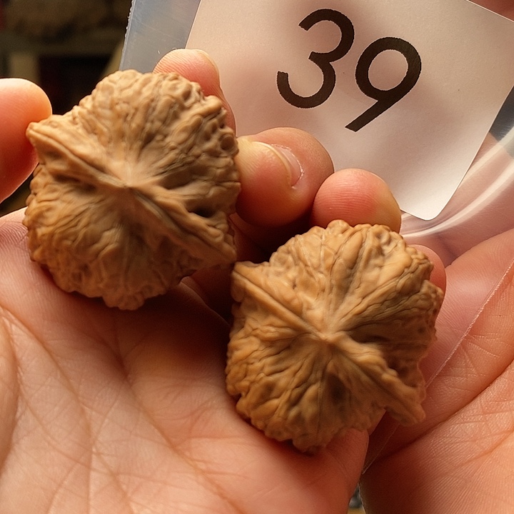 文玩核桃吊坠39号