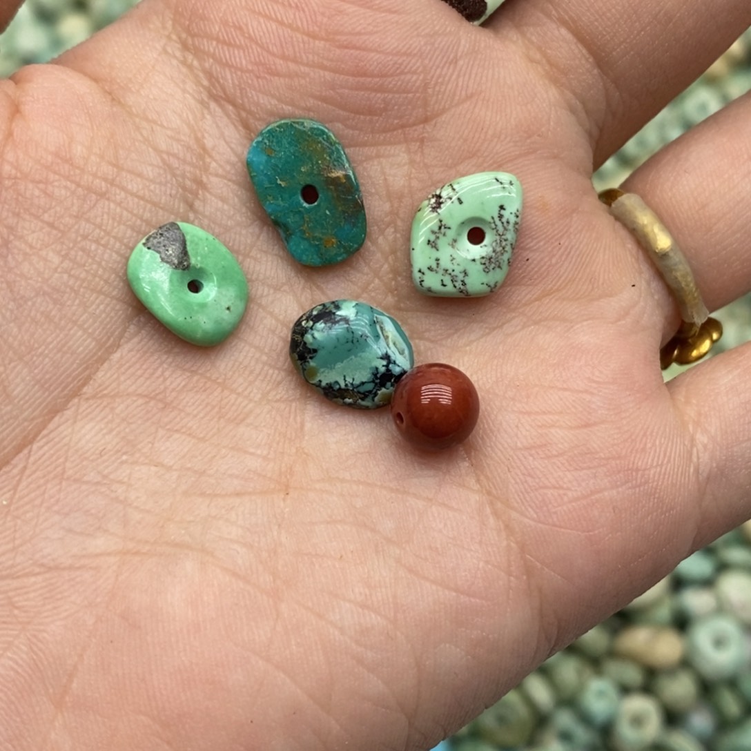 南红玛瑙未镶嵌珠宝奇石