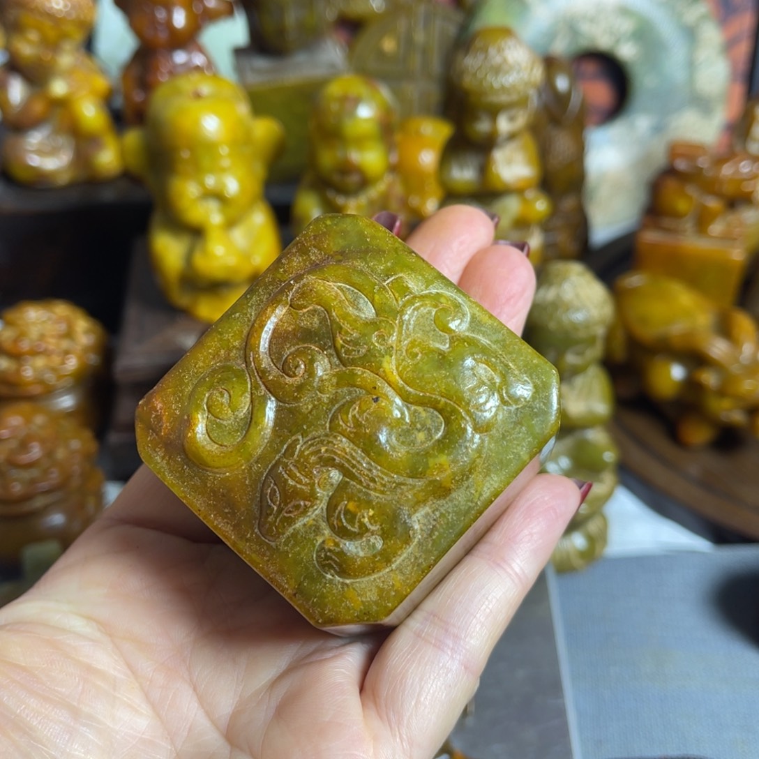 蛇纹石玉合金颈饰