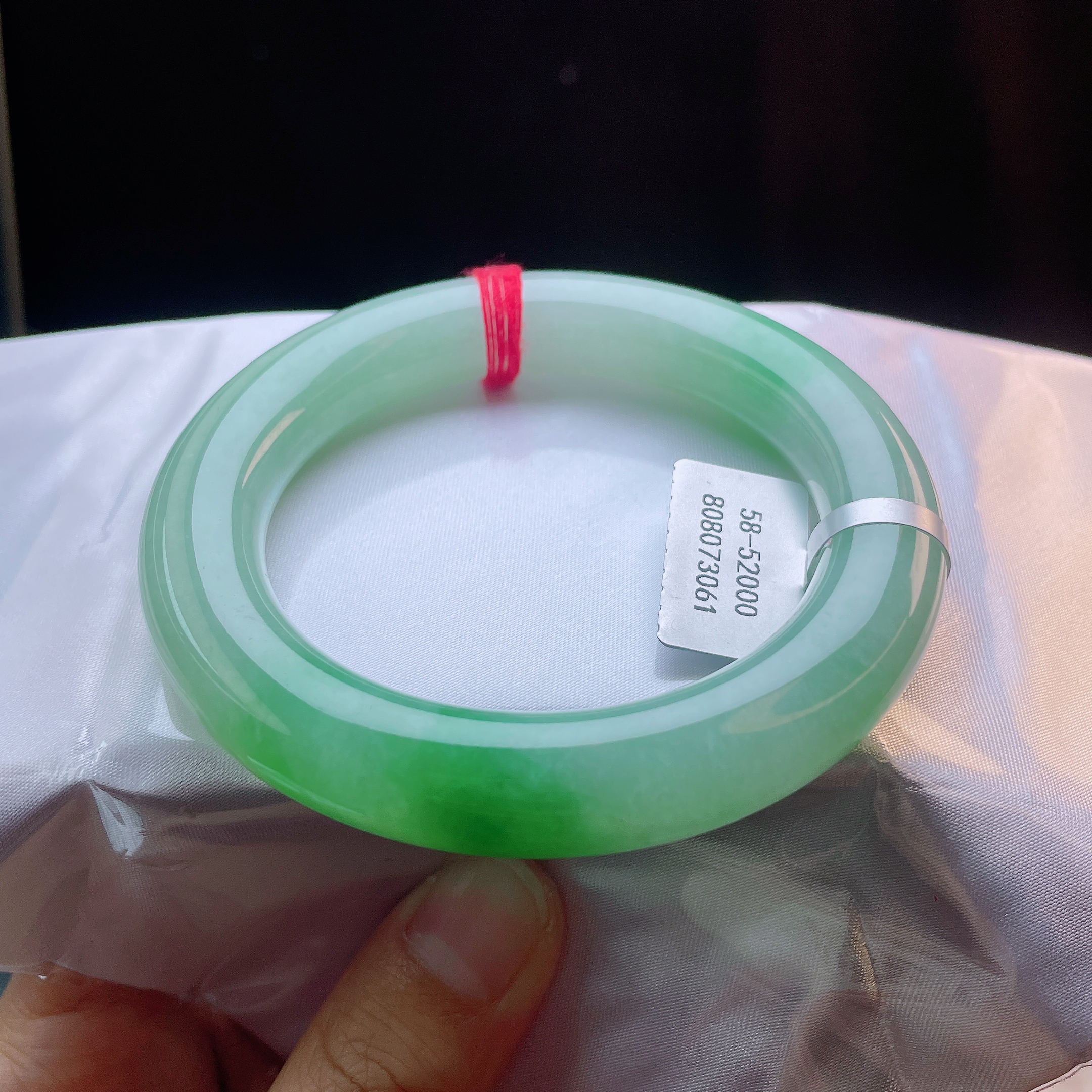 缅甸天然A货翡翠58.2圈口细糯化胶飘阳绿大胖圆条手镯