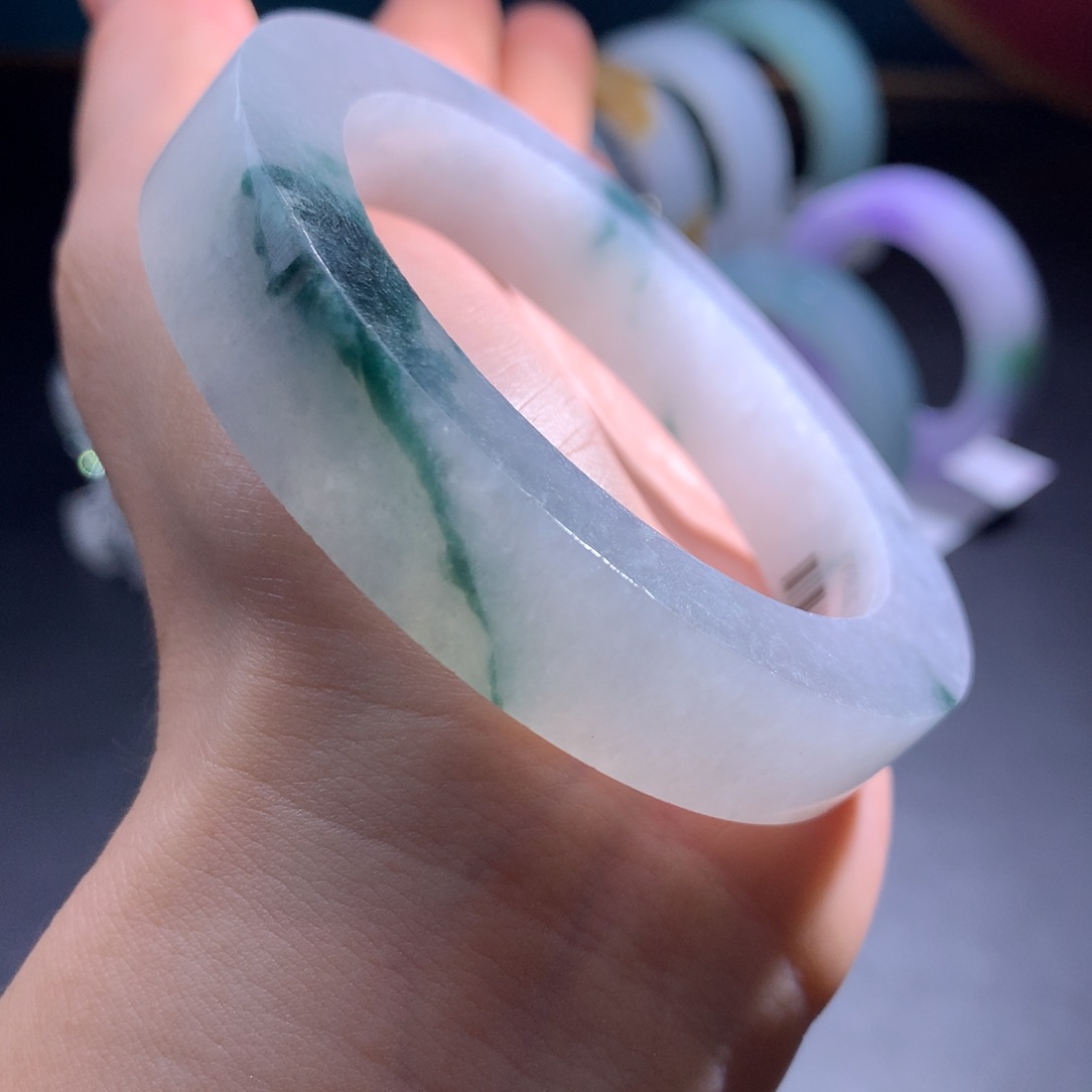 未镶嵌特价大漏冰润飘花定制翡翠