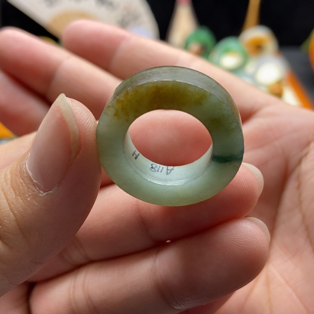 定制翡翠翡翠10-15号有纹未镶嵌