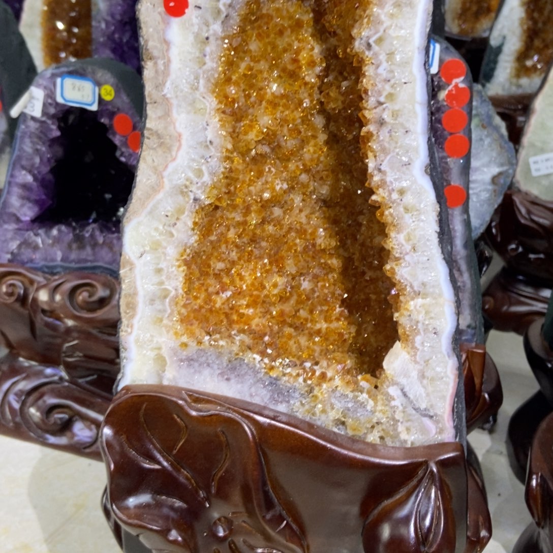 紫晶未镶嵌大型摆件（非配饰）hh