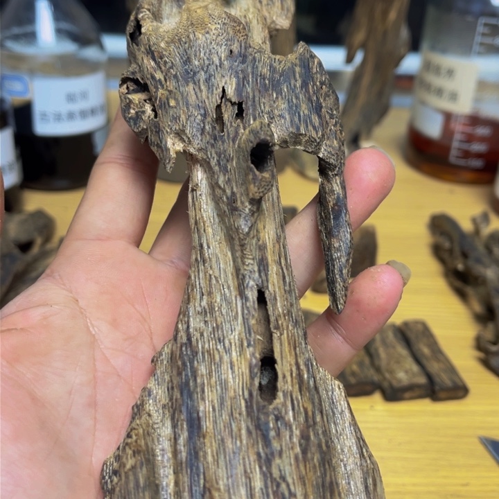 沉香沉香碎屑千里香虫漏89克