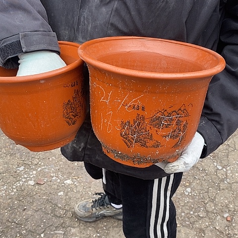 紫砂中国宜兴紫砂花盆，