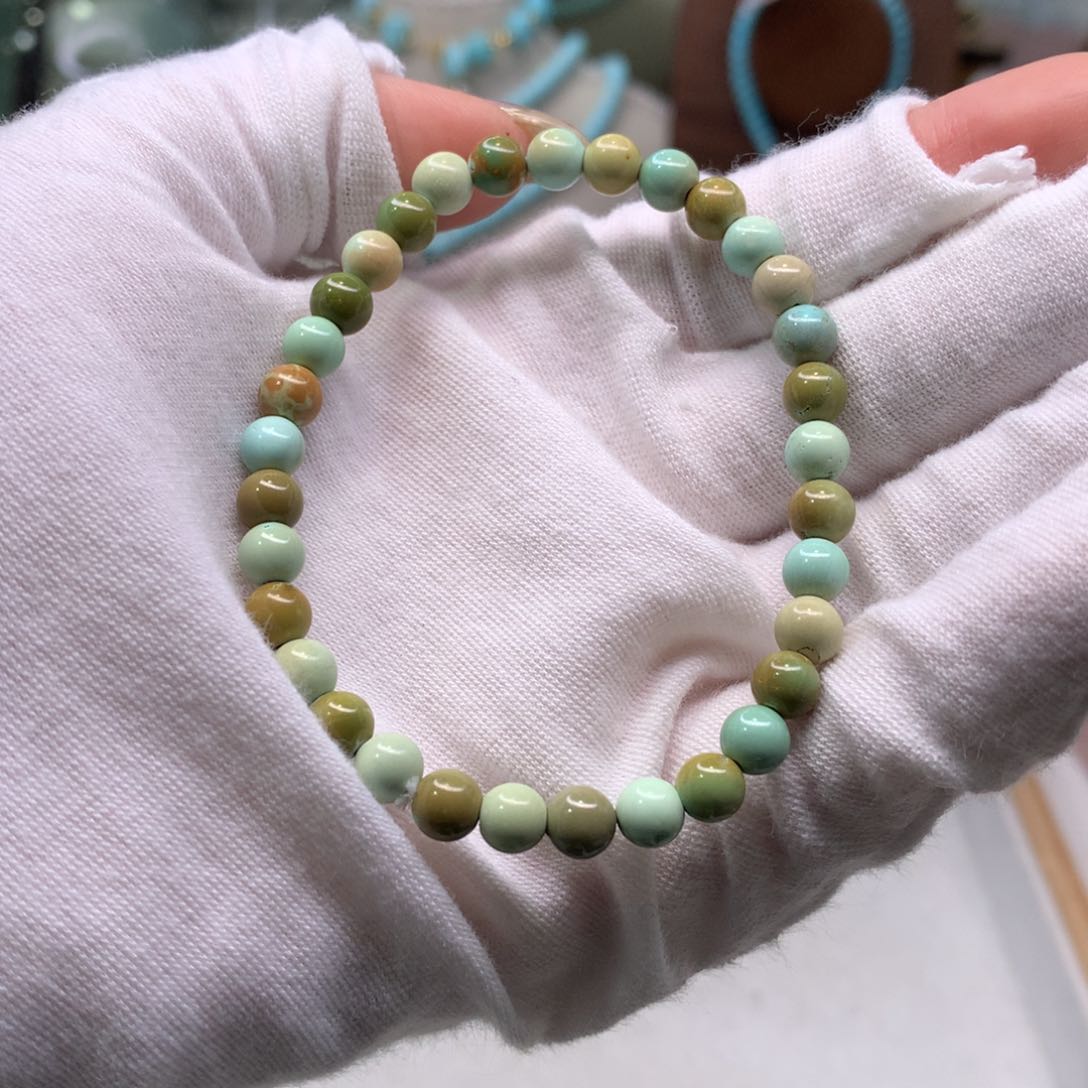 绿松石配饰未镶嵌