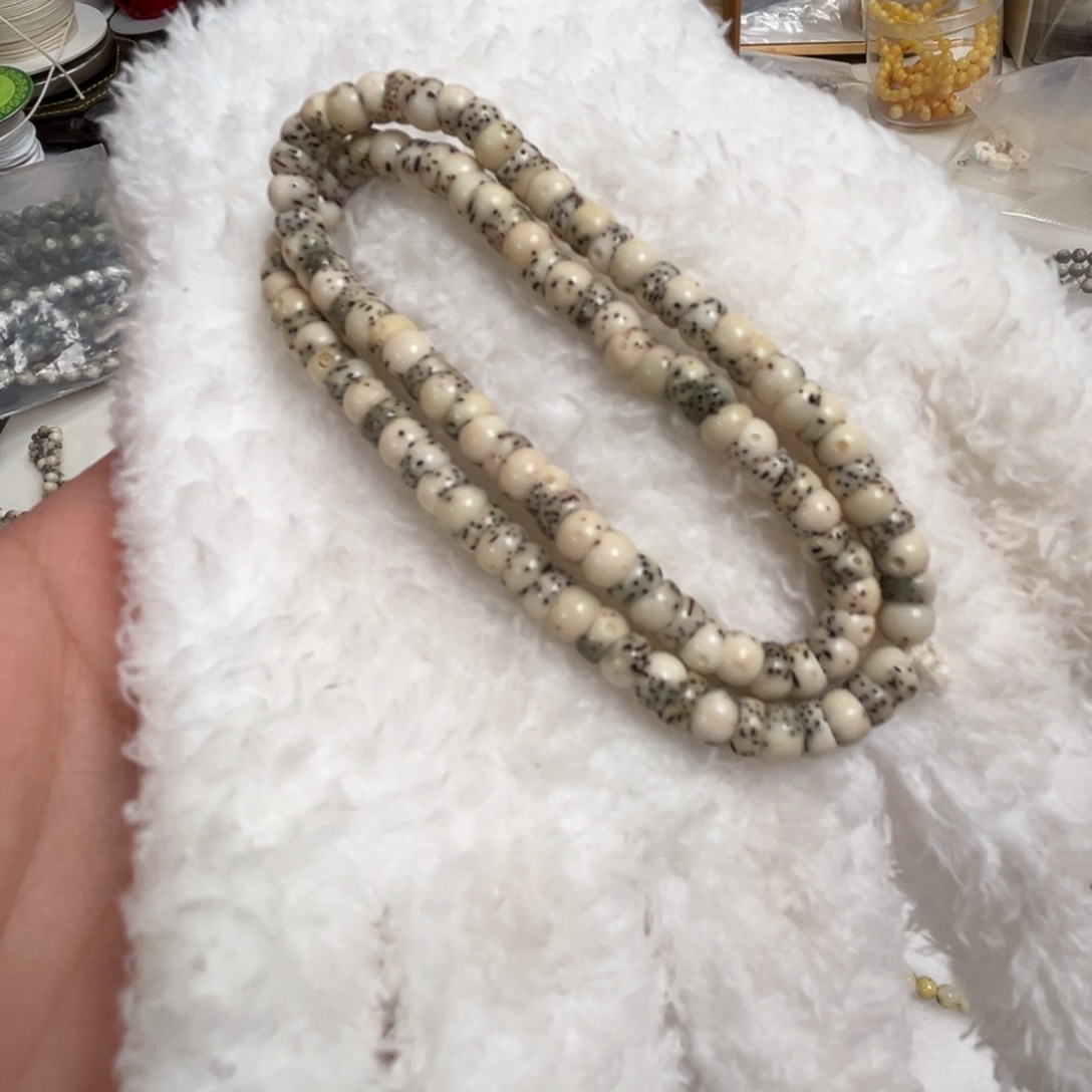 星月菩提吊坠6毫米石玉料大肠