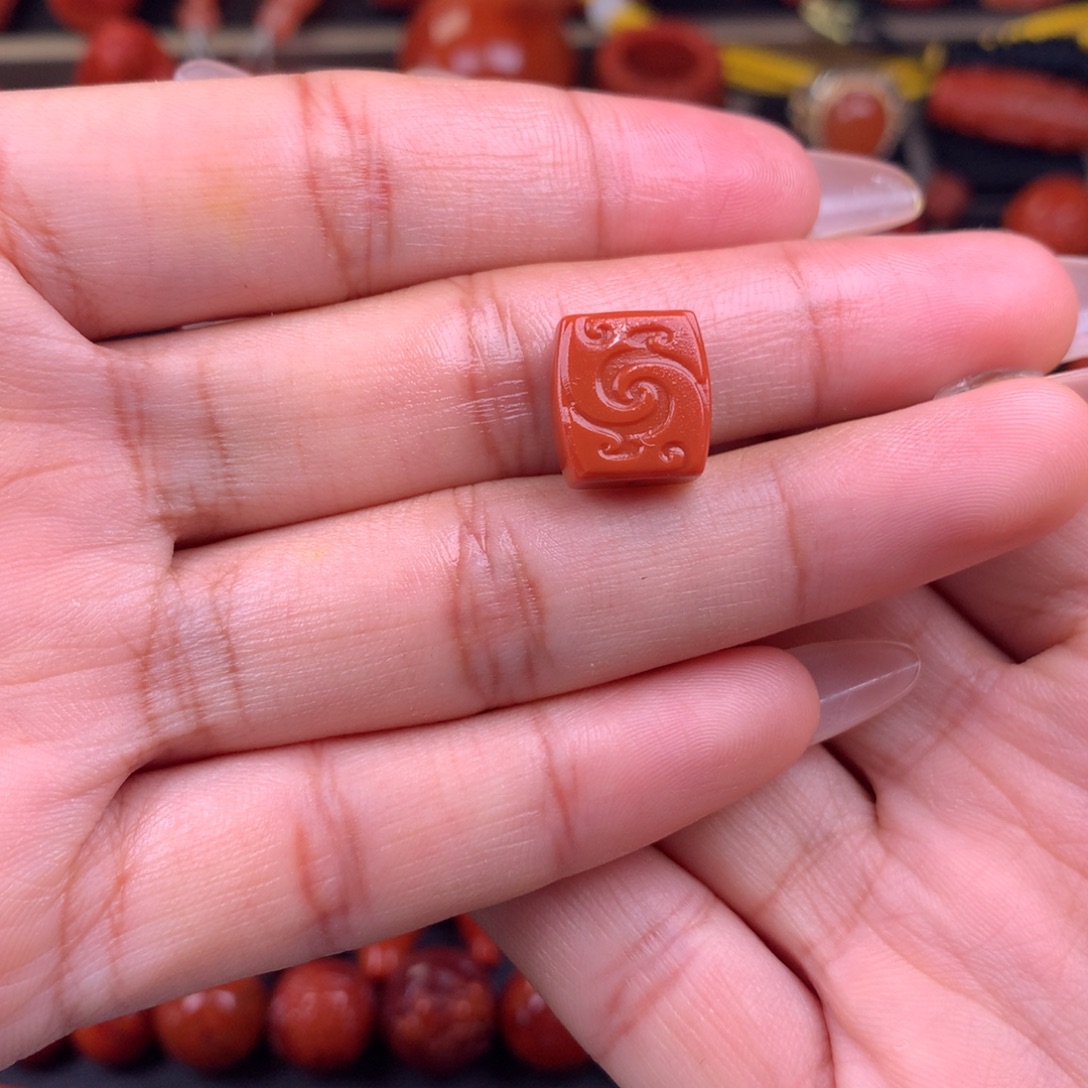 南红玛瑙未镶嵌仿古龙背云11+