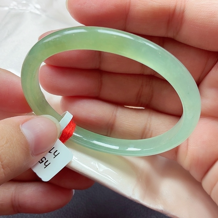 翡翠未镶嵌手镯（贵妃镯）天然缅甸A货翡翠（珠光宝气）