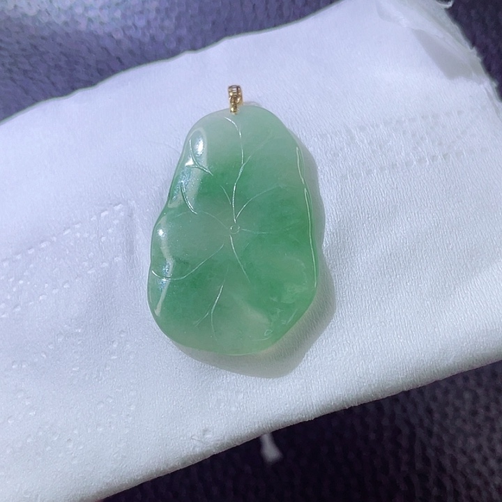 翡翠颈饰18K金镶嵌翡翠