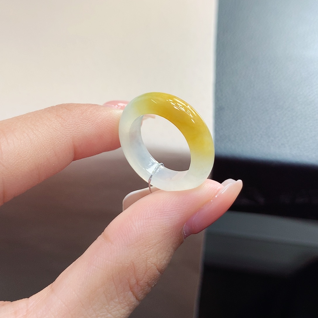 未镶嵌戒指翡翠8.9号