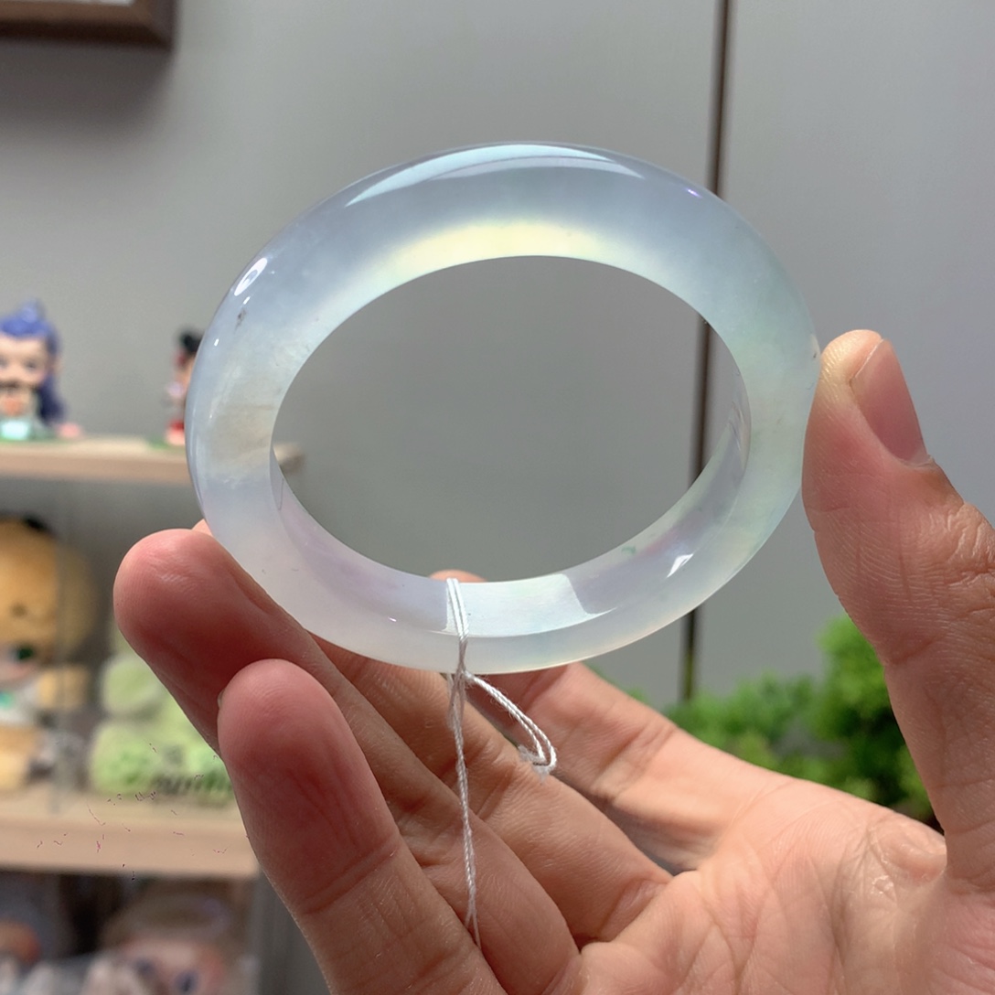 翡翠未镶嵌手镯正圈