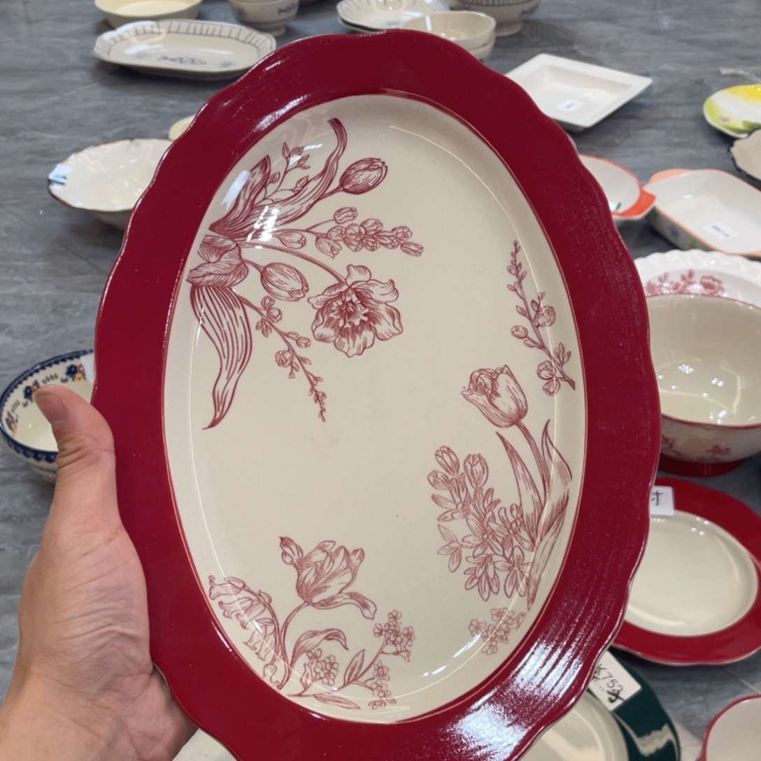 陶瓷微瑕餐具介意勿拍，满18飞！