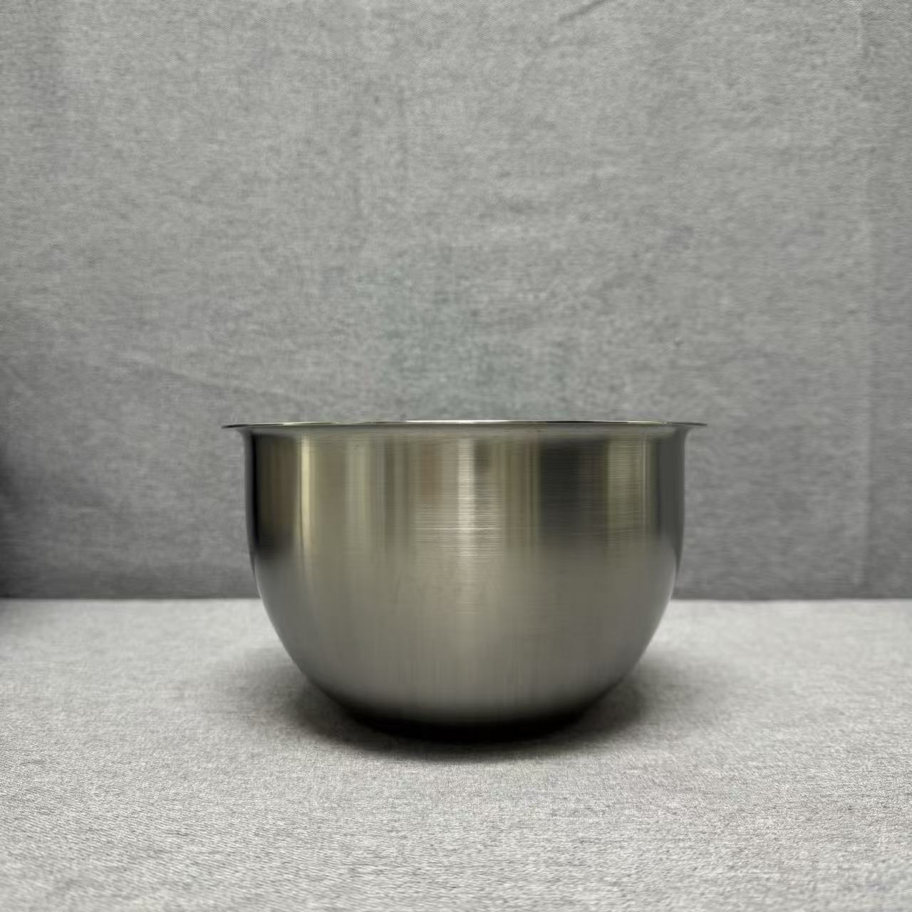 13-018-1 不锈钢沙拉搅拌盆 16*10.5CM 重约0.41KG