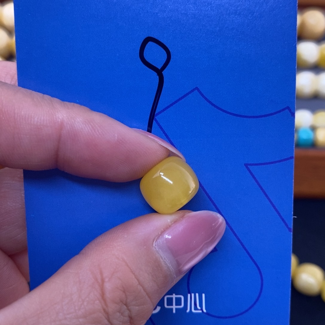裸石琥珀未镶嵌细***步