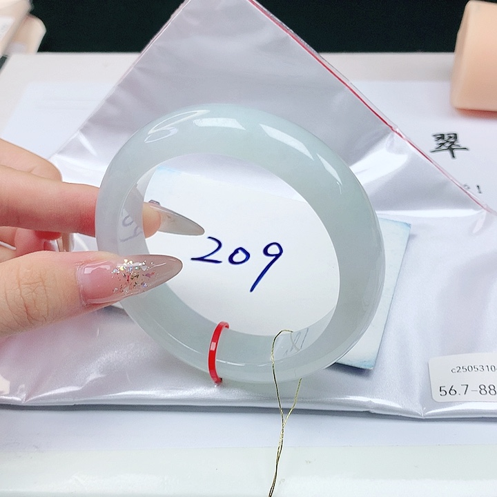 翡翠手镯未镶嵌56+