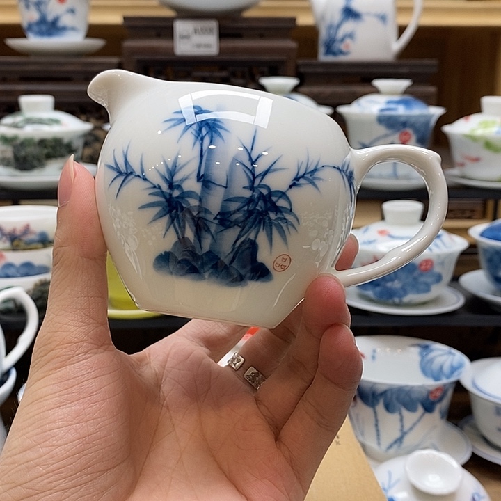 手绘竹子公道杯160cc釉下彩微瑕福利款
