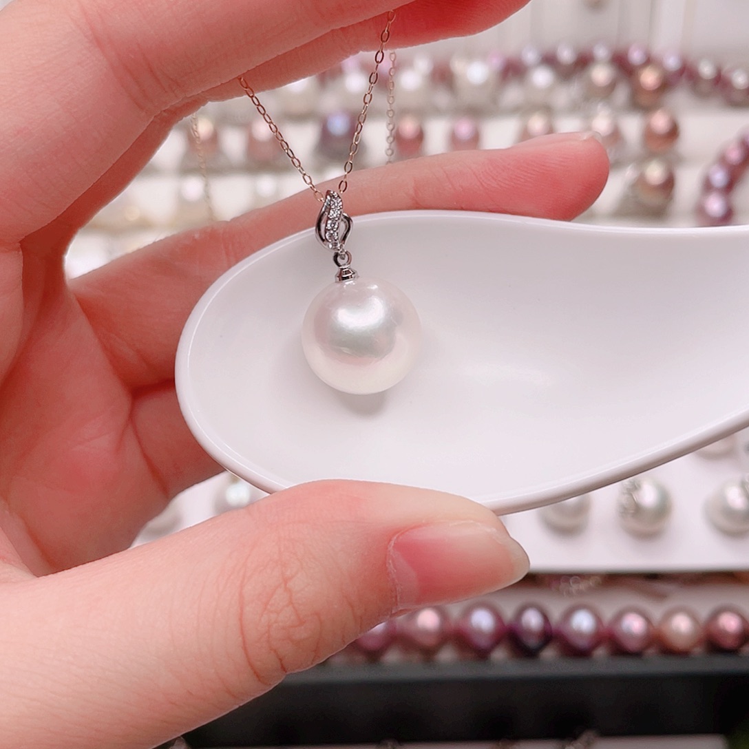 淡水珍珠合金吊坠(赠链)
