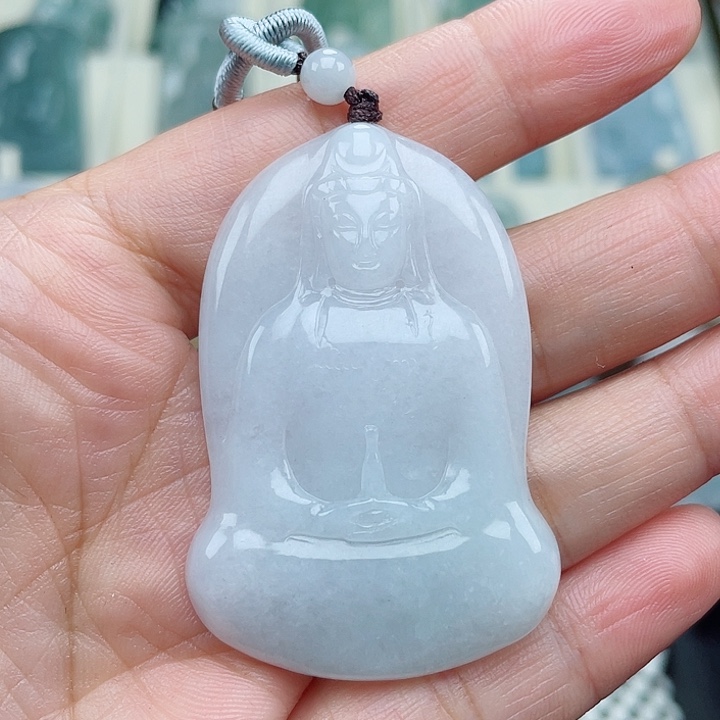 翡翠颈饰未镶嵌素衣