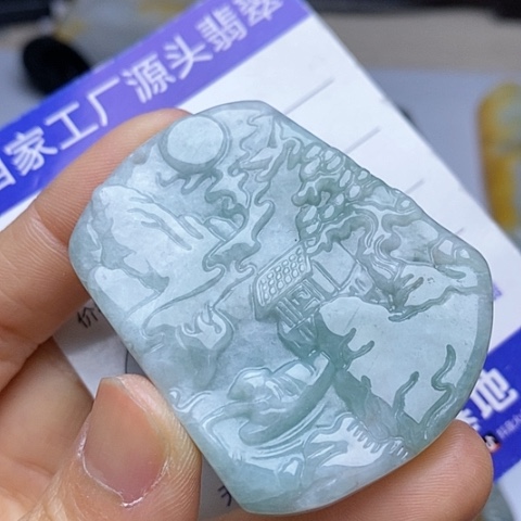 翡翠颈饰未镶嵌翡翠