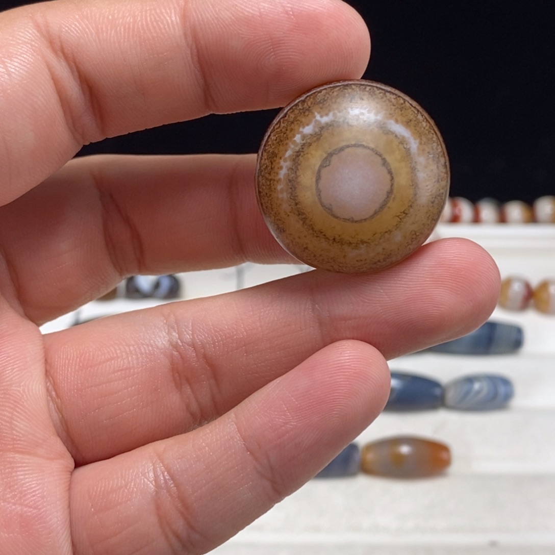 冷***、合金颈饰玛瑙/玉髓