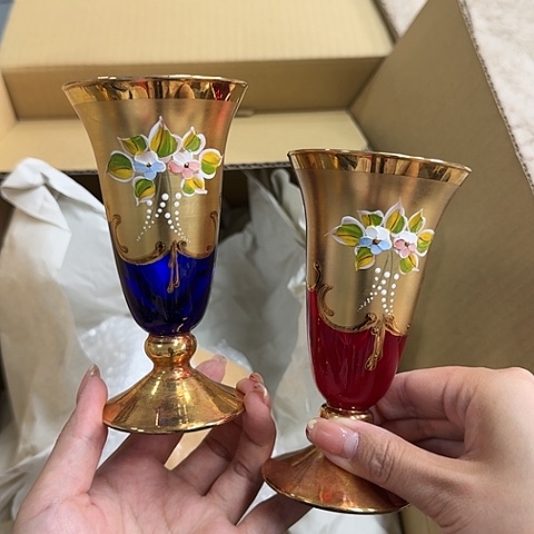 精品瓷器。            