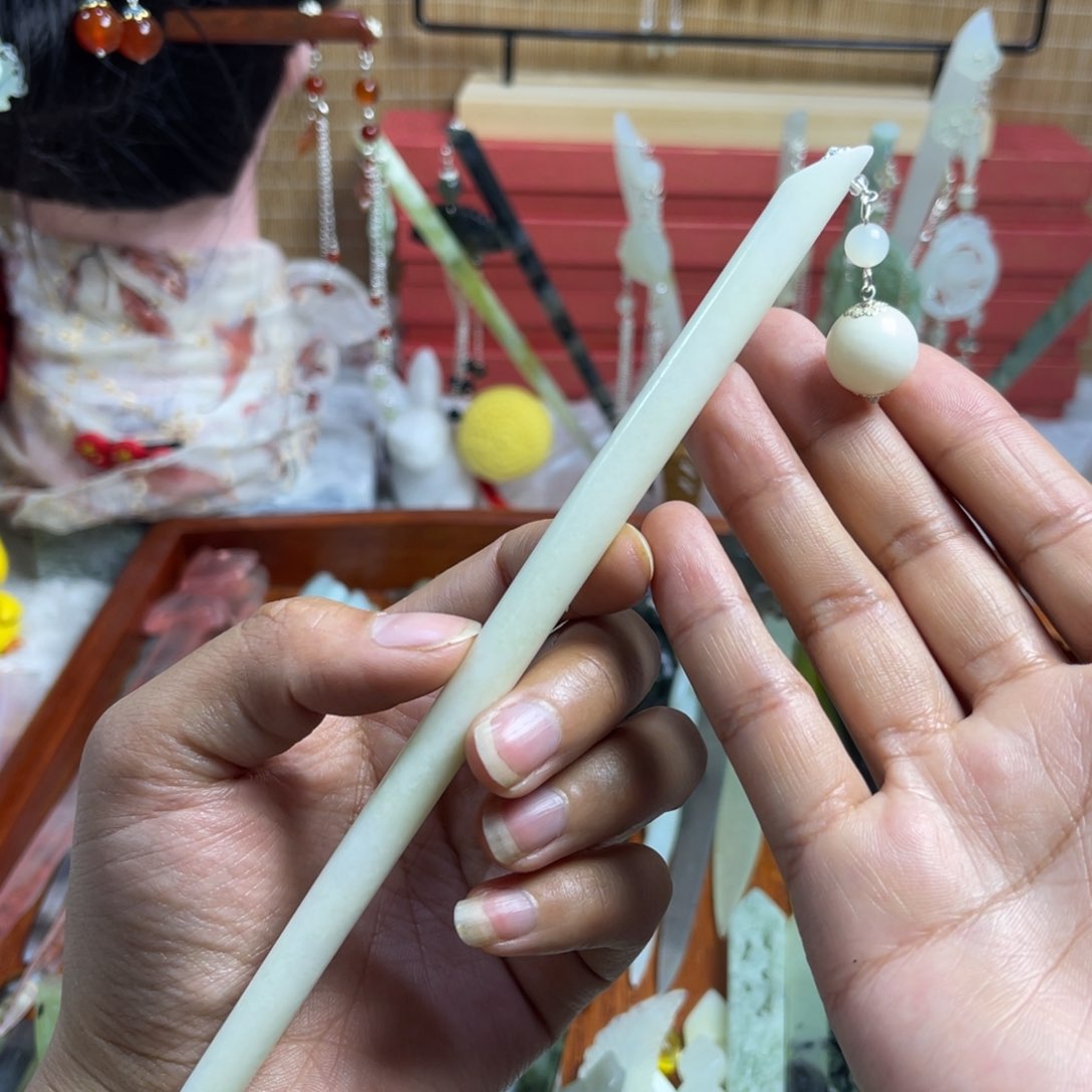 蛇纹石玉发饰未镶嵌