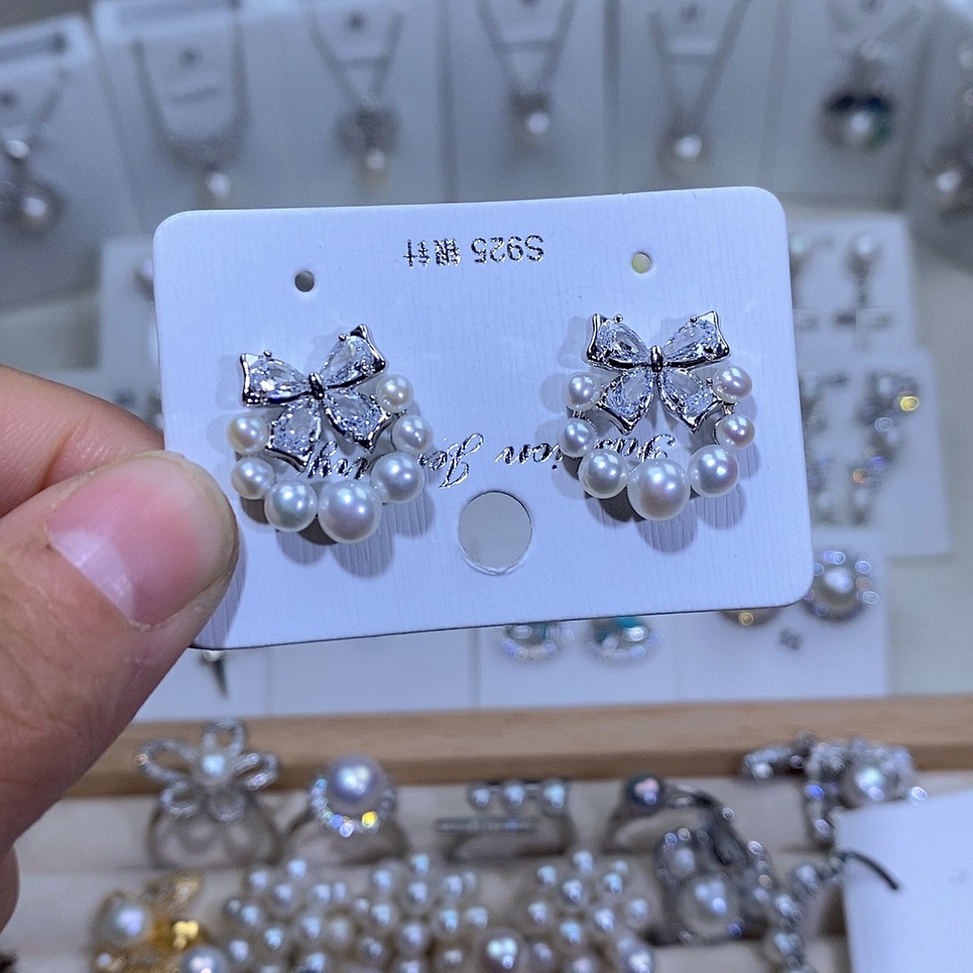 耳饰未镶嵌淡水珍珠