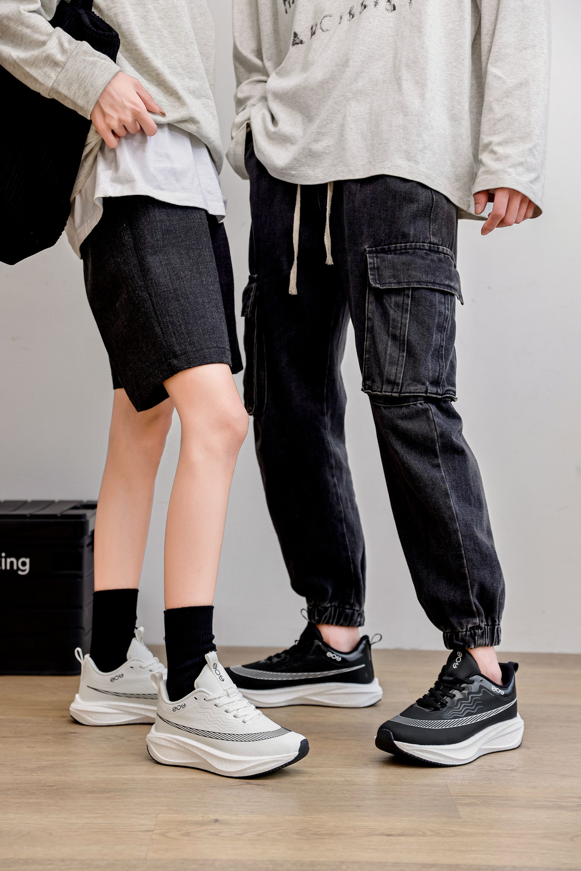 2025秋冬透气公路登山跑步鞋休闲高帮耐磨时尚系带款