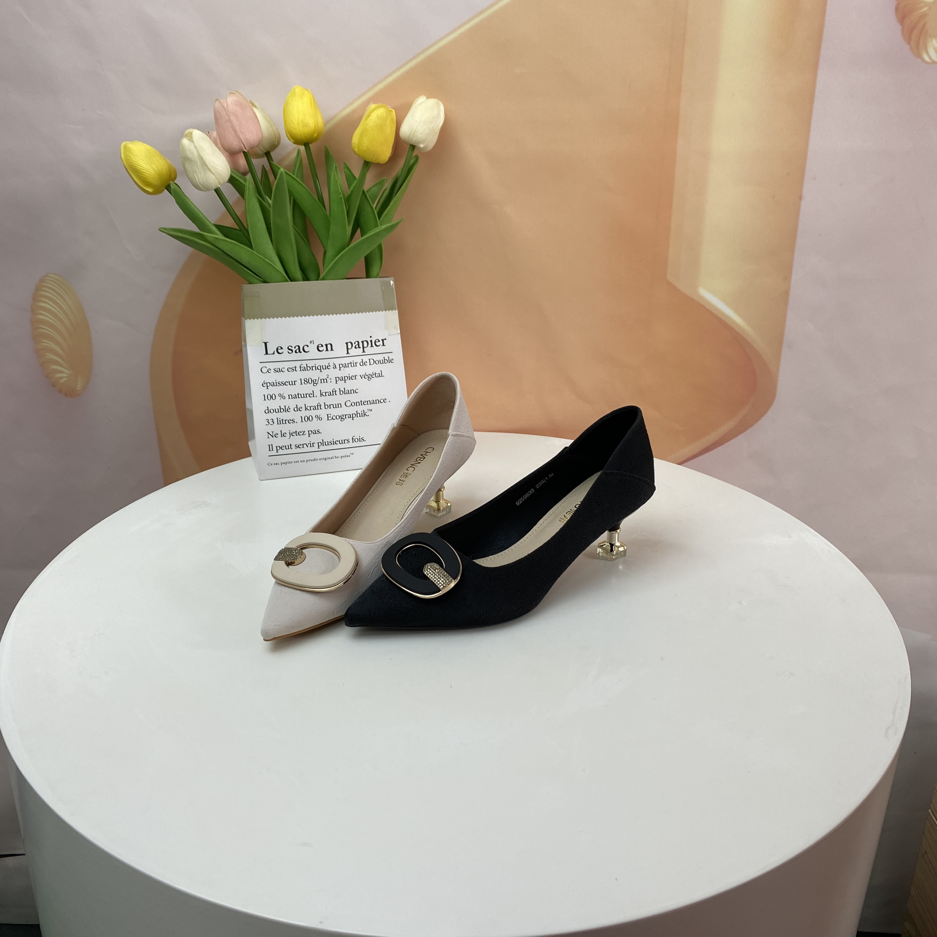 9639春秋新款时尚气质百搭细跟尖头单鞋F